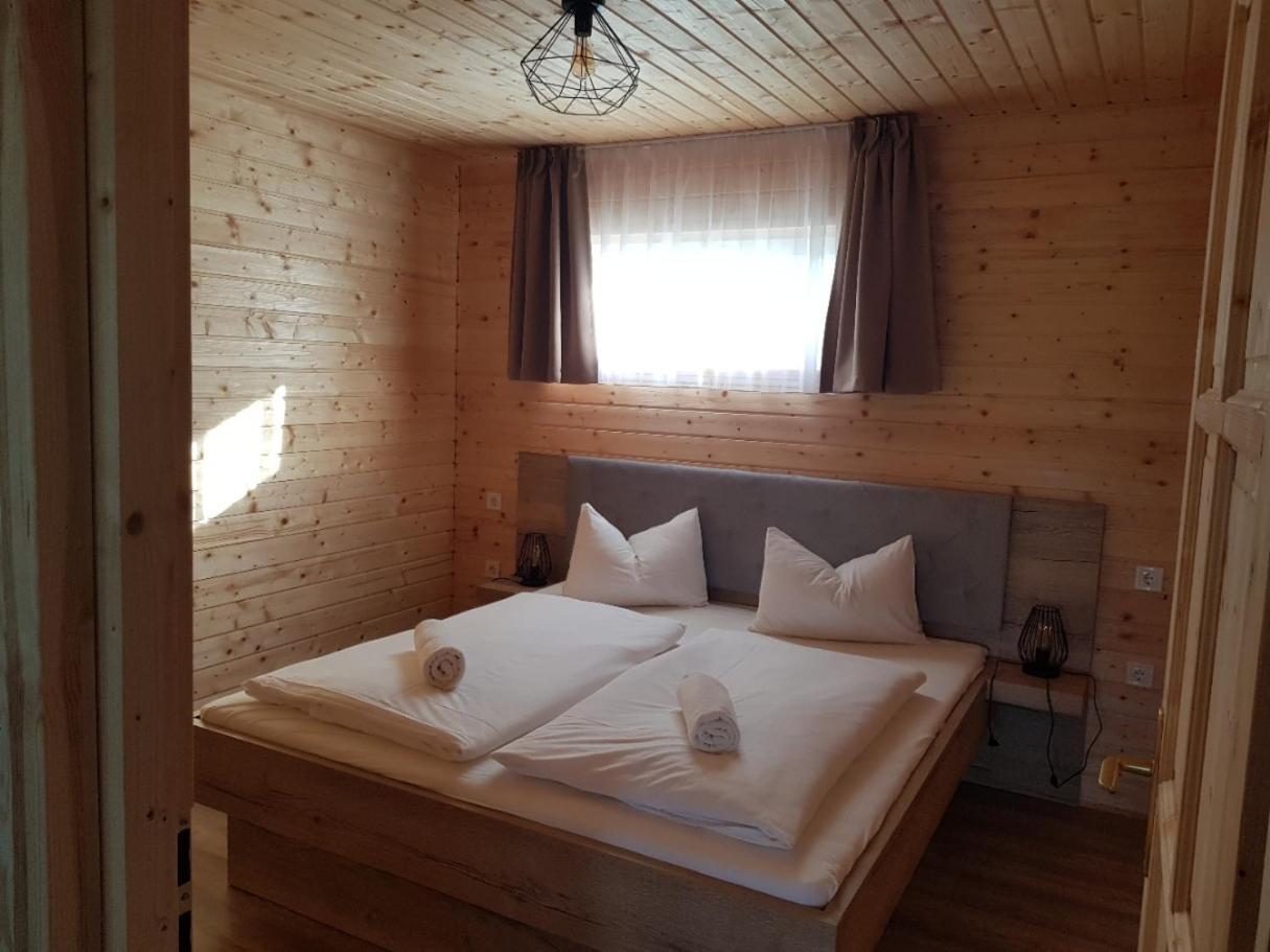 Napsugar Club Es Panzio Bed and Breakfast Fonyód Buitenkant foto