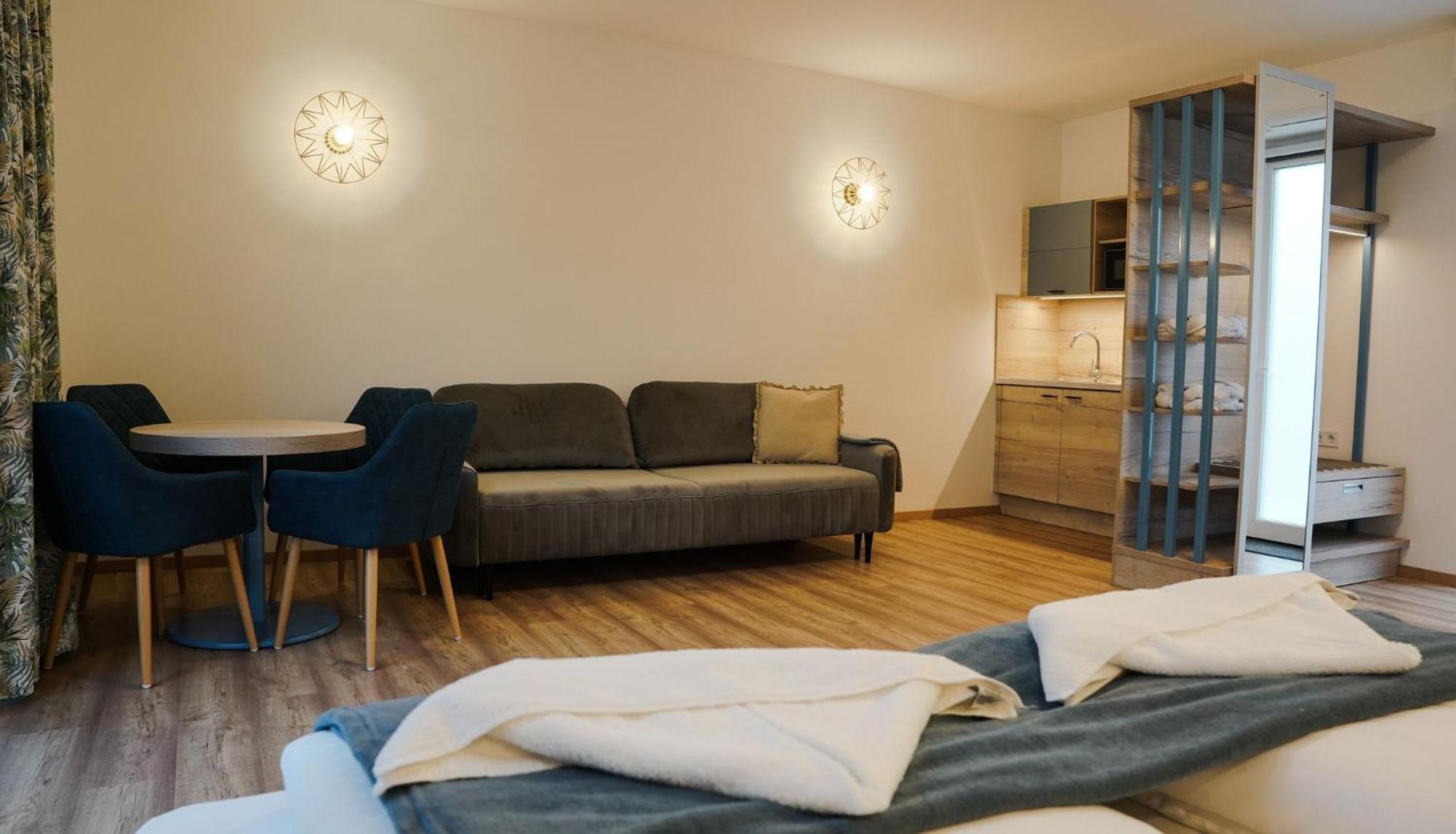 Napsugar Club Es Panzio Bed and Breakfast Fonyód Buitenkant foto